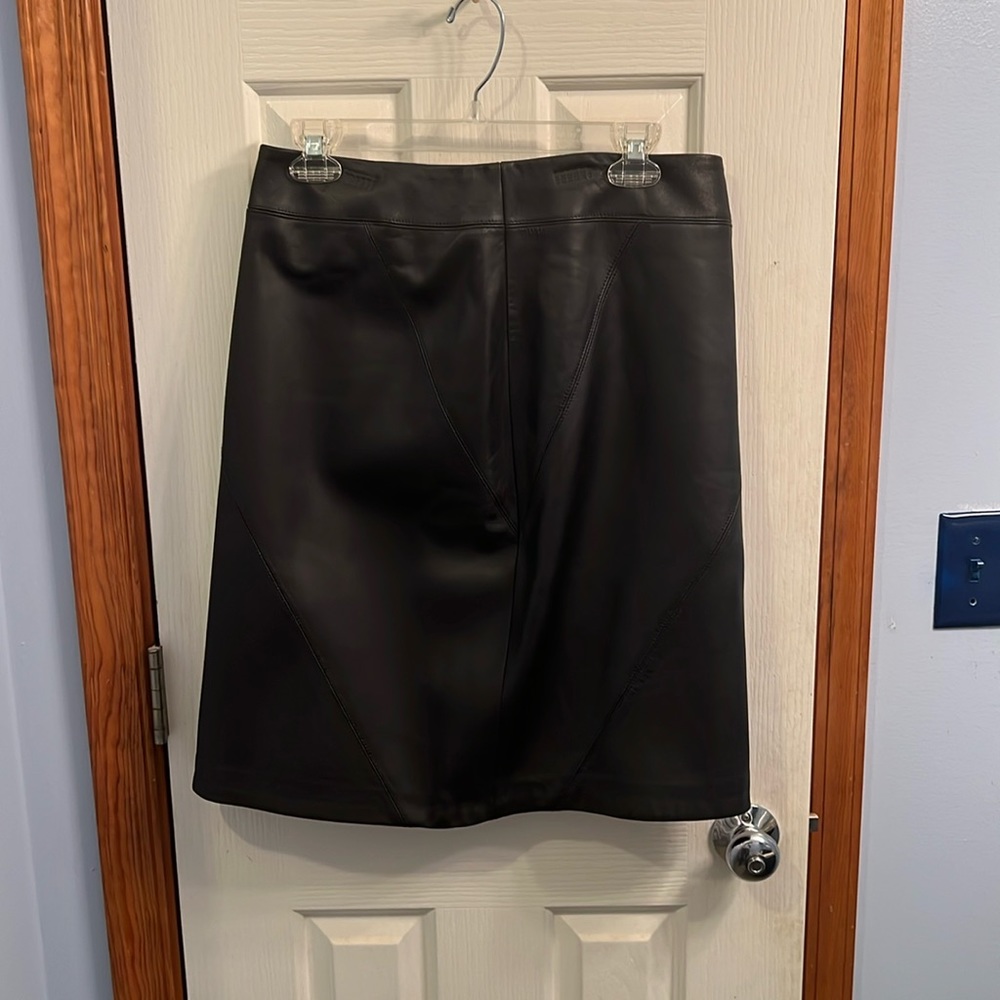 Valerie Stevens blk leather skirt size 10